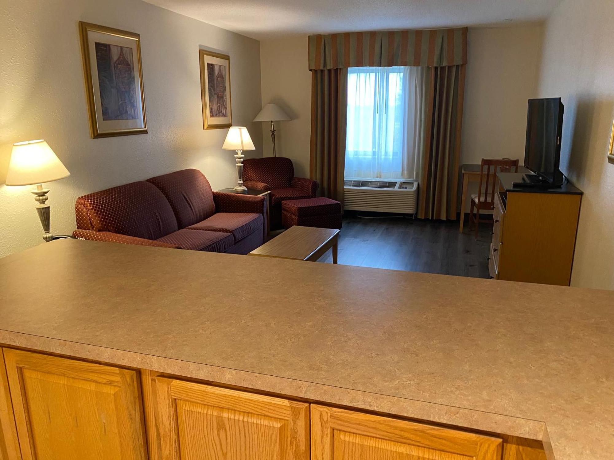 Quality Inn Перисбърг Екстериор снимка